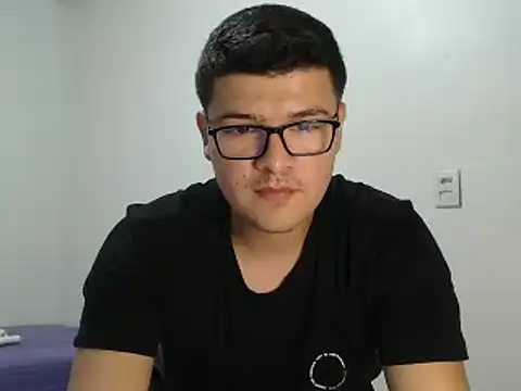 Plug Control online show from 04.30.26