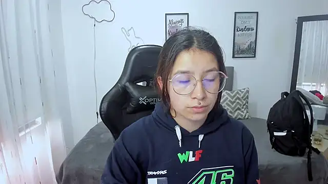 Amy joones online show from 10.03.25