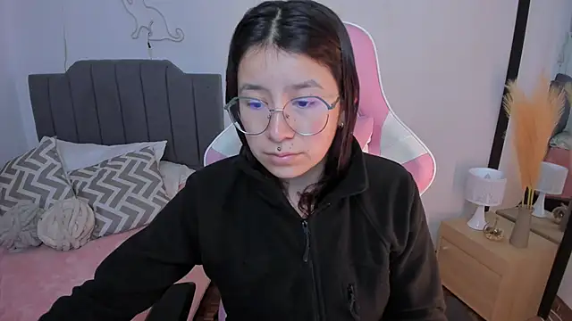 Amy joones online show from 04.11.26