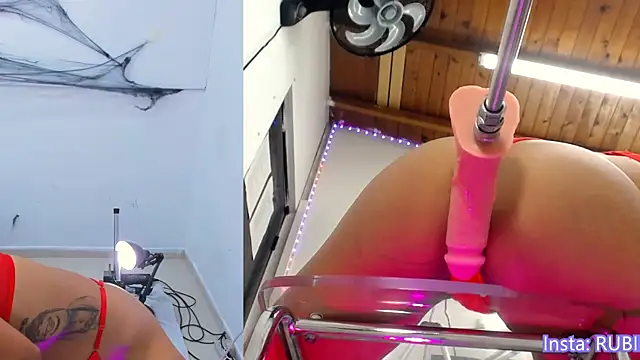 Snapshot of Rubidaniells chatting on 11.08.25 Rubidaniells online show from 11.08.25