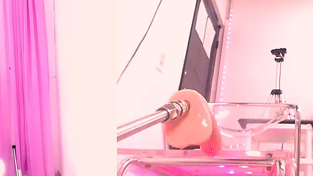 Snapshot of Rubidaniells chatting on 12.13.25 Rubidaniells online show from 12.13.25