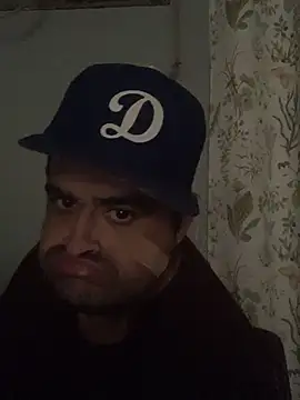 Snapshot of Miguel16i chatting on 12.08.24 Miguel16i online show from 12.08.24