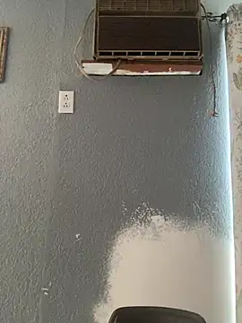 Snapshot of Miguel16i chatting on 01.11.25 Miguel16i online show from 01.11.25