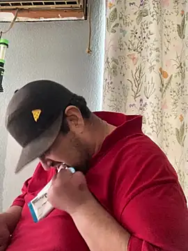 Snapshot of Miguel16i chatting on 03.06.25 Miguel16i online show from 03.06.25