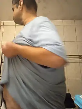 Snapshot of Miguel16i chatting on 11.09.25 Miguel16i online show from 11.09.25