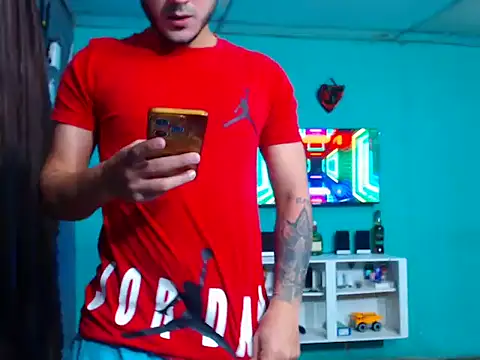 Snapshot of xxxxhotxoxo chatting on 12.21.25 xxxxhotxoxo online show from 12.21.25