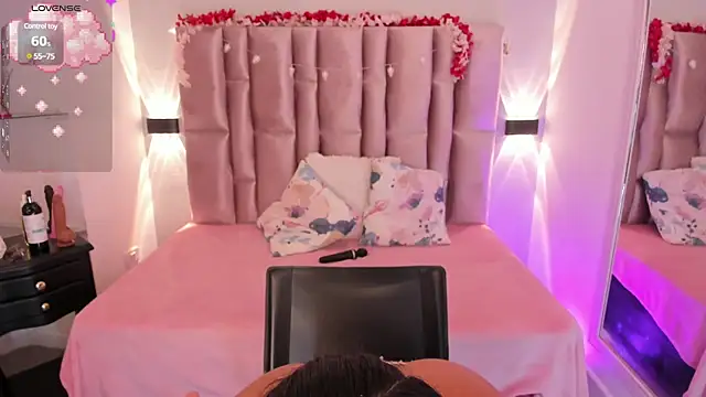 Snapshot of NikyBrookss chatting on 02.26.25 NikyBrookss online show from 02.26.25