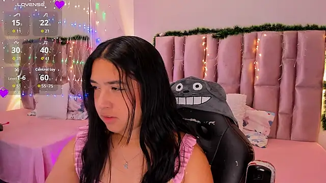 Snapshot of NikyBrookss chatting on 12.04.25 NikyBrookss online show from 12.04.25