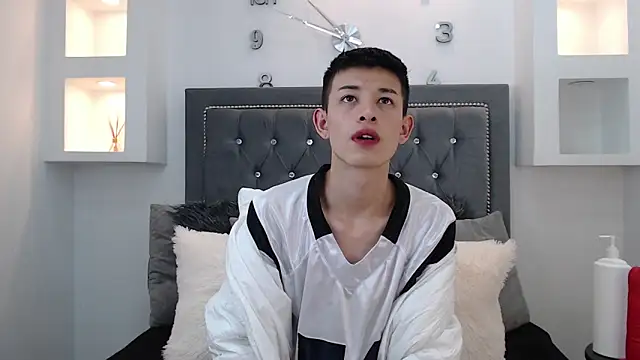 MaikCarver online show from 01.15.25