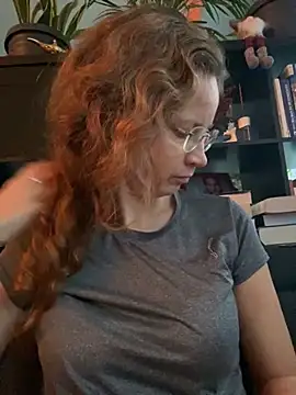 AnnikaRose online show from 11.10.25