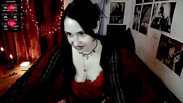 Snapshot of Tricky_Vicky666 chatting on 11.06.25 Tricky Vicky666 online show from 11.06.25