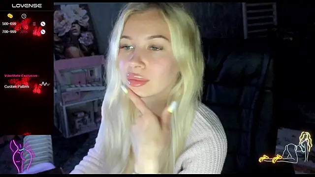 Snapshot of _NigoNika chatting on 04.30.26 NigoNika online show from 04.30.26