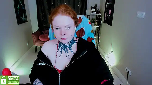 Snapshot of Cassie_xKiss chatting on 03.21.25 Cassie xKiss online show from 03.21.25