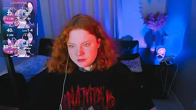 Snapshot of Cassie_xKiss chatting on 11.14.25 Cassie xKiss online show from 11.14.25