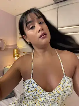 Snapshot of bonniekim_ chatting on 11.09.25 bonniekim online show from 11.09.25