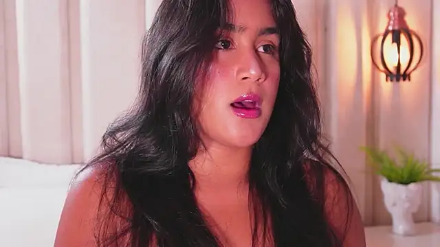 Snapshot of bonniekim_ chatting on 11.24.25 bonniekim online show from 11.24.25