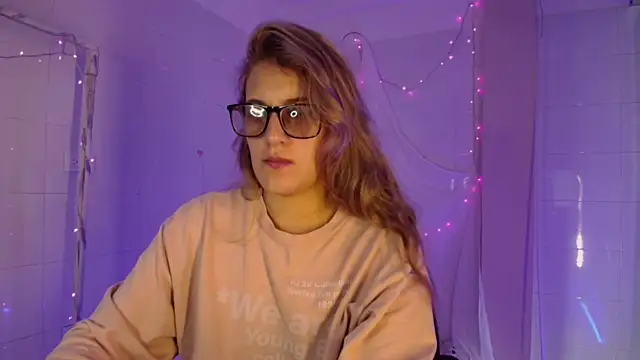 Giia paiige18 online show from 12.04.25