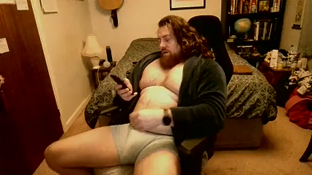 Hairy Guy30 online show from 12.19.25