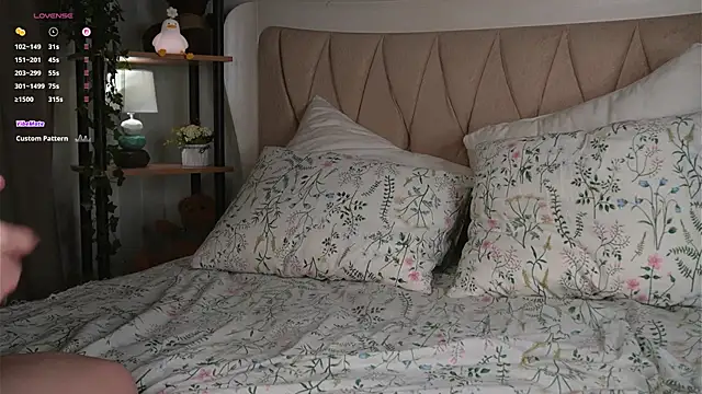 LillianLester online show from 03.20.25