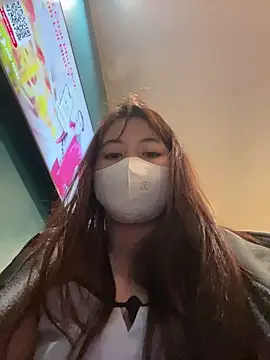 Lami Mi online show from 02.11.25