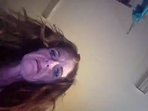 Snapshot of Avaivory chatting on 09.21.25 Avaivory online show from 09.21.25