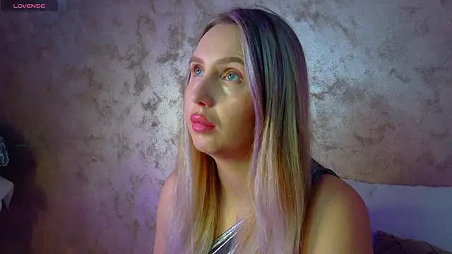 Snapshot of lexy_a chatting on 02.18.26 lexy a online show from 02.18.26