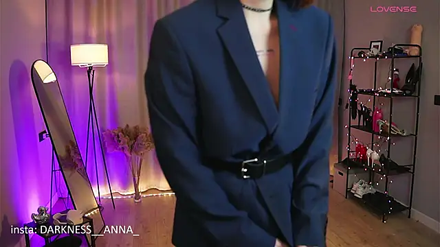 Snapshot of AnnaTrueno chatting on 01.18.26 AnnaTrueno online show from 01.18.26