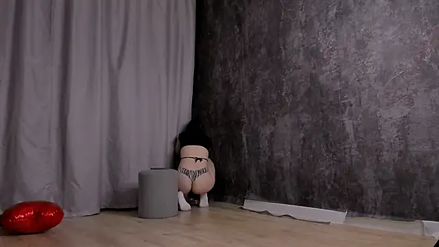 Snapshot of AnnaTrueno chatting on 03.02.26 AnnaTrueno online show from 03.02.26