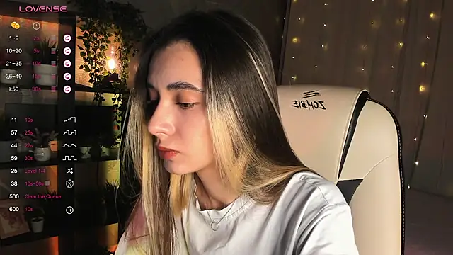 DarlaLike online show from 11.15.25