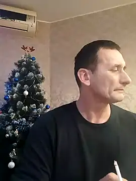 Snapshot of Viause_Kentauelle chatting on 12.26.24 Viause Kentauelle online show from 12.26.24