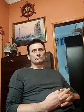 Snapshot of Viause_Kentauelle chatting on 01.31.25 Viause Kentauelle online show from 01.31.25