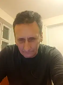 Snapshot of Viause_Kentauelle chatting on 03.04.25 Viause Kentauelle online show from 03.04.25