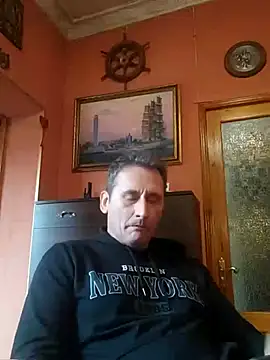 Snapshot of Viause_Kentauelle chatting on 10.16.25 Viause Kentauelle online show from 10.16.25