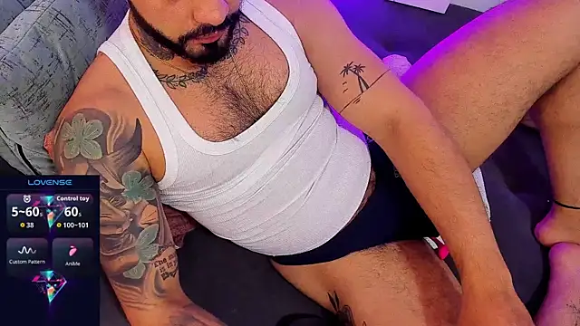 Snapshot of mikemulerr chatting on 11.10.25 mikemulerr online show from 11.10.25