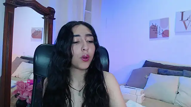 madisex s online show from 11.08.25