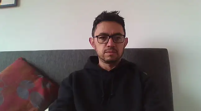 Snapshot of Diptongo chatting on 03.04.25 Diptongo online show from 03.04.25