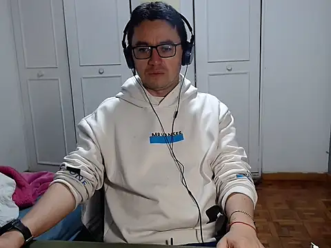 Diptongo online show from 12.13.25