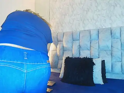 charlotte  G online show from 09.19.25