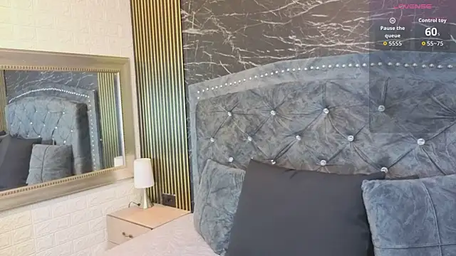 charlotte  G online show from 04.16.26