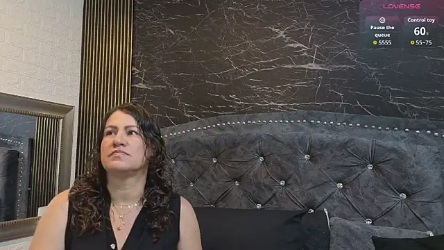 charlotte  G online show from 04.19.26