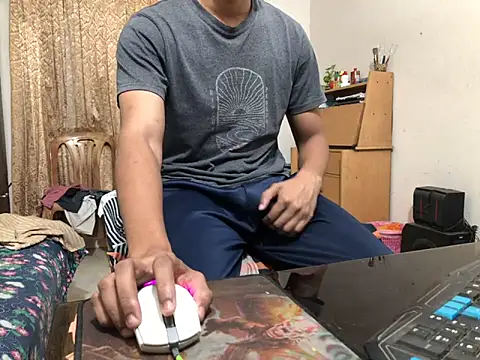 Snapshot of Zeuhorny chatting on 12.04.24 Zeuhorny online show from 12.04.24