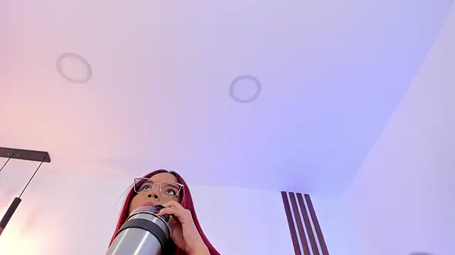 Snapshot of Scarlett_Morgan_ chatting on 12.15.25 Scarlett Morgan online show from 12.15.25