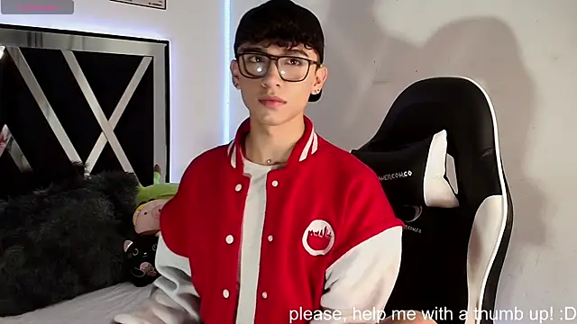 Snapshot of Niico_Cruz chatting on 12.05.24 Niico Cruz online show from 12.05.24