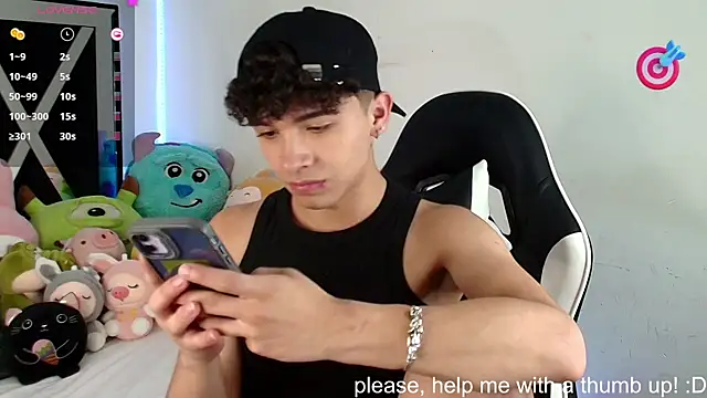 Snapshot of Niico_Cruz chatting on 12.31.24 Niico Cruz online show from 12.31.24