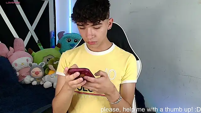 Snapshot of Niico_Cruz chatting on 01.15.25 Niico Cruz online show from 01.15.25