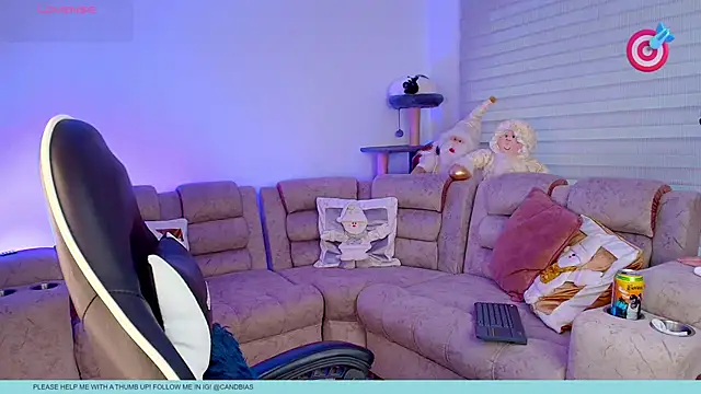 Snapshot of Niico_Cruz chatting on 12.16.25 Niico Cruz online show from 12.16.25