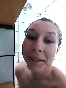 Snapshot of Marye_sony chatting on 11.07.25 Marye sony online show from 11.07.25