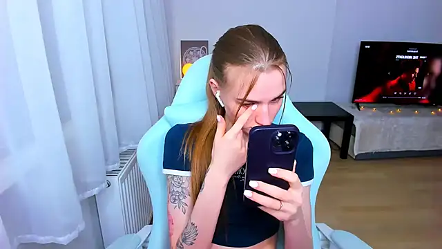 StellaLawless online show from 01.26.25