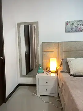 valecruz903 online show from 02.26.25