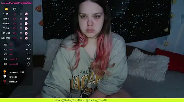 Snapshot of darling_tony chatting on 02.01.25 darling tony online show from 02.01.25